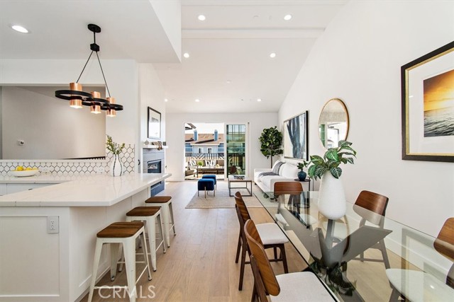 2406 Mathews Avenue, Redondo Beach, California 90278, 4 Bedrooms Bedrooms, ,3 BathroomsBathrooms,Residential,Sold,Mathews,SB21216654