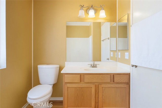 Upstairs full bathroom