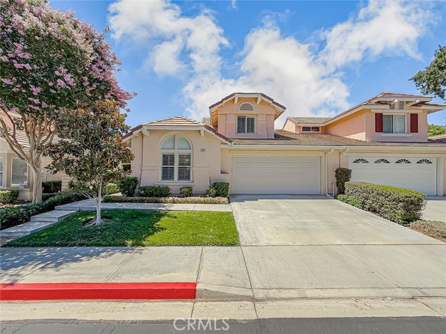 2037 Freesia Avenue, Simi Valley CA: https://media.crmls.org/medias/41d5effd-66bd-4f51-ab84-4b35e22875ab.jpg