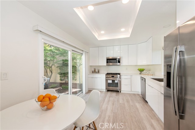 Detail Gallery Image 22 of 28 For 10 Windsong, Irvine,  CA 92614 - 3 Beds | 2 Baths
