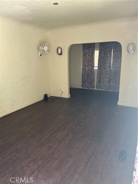 Detail Gallery Image 4 of 18 For 1505 Victoria Dr, Modesto,  CA 95351 - 2 Beds | 1 Baths