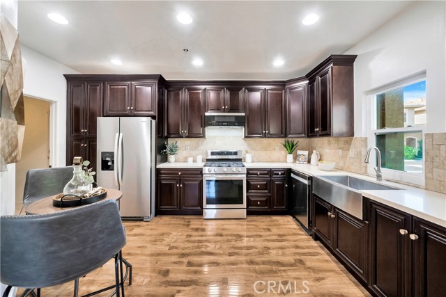 5104 E Henley Place, Orange CA: https://media.crmls.org/medias/41d9d3f6-c3d1-4565-be82-3154c0c72240.jpg