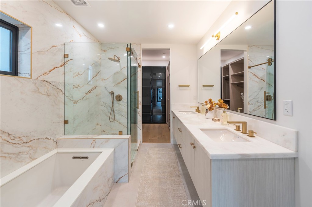 MLS #OC25269306 image #31