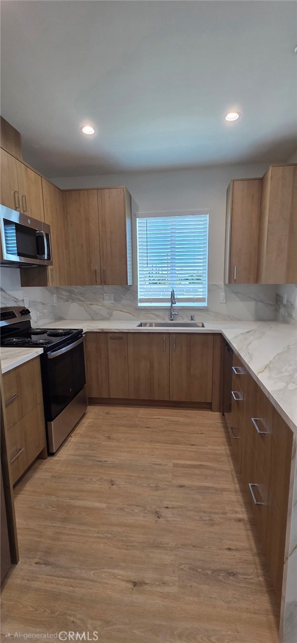 Detail Gallery Image 7 of 16 For 8805 1/2 Delco Ave, Winnetka,  CA 91306 - 2 Beds | 1 Baths