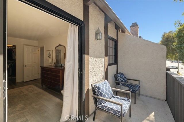 Detail Gallery Image 25 of 36 For 240 S Broadway #2,  Redondo Beach,  CA 90277 - 3 Beds | 2/1 Baths