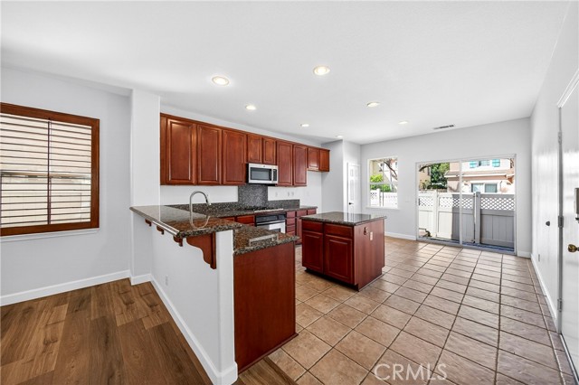 Detail Gallery Image 17 of 43 For 1249 Nicolas, Fullerton,  CA 92833 - 4 Beds | 3/1 Baths