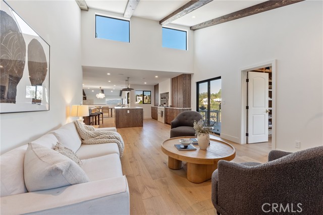 Detail Gallery Image 17 of 61 For 3250 Coldwater Canyon Ave, Studio City,  CA 91604 - 4 Beds | 4 Baths