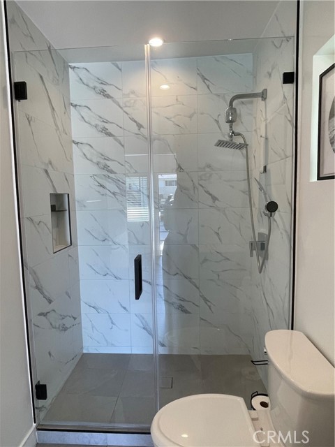 Detail Gallery Image 9 of 13 For 23517 Aetna St, Woodland Hills,  CA 91367 - 1 Beds | 1 Baths