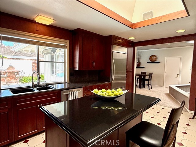Detail Gallery Image 5 of 35 For 30411 Mirador Court, Laguna Niguel,  CA 92677 - 4 Beds | 4 Baths