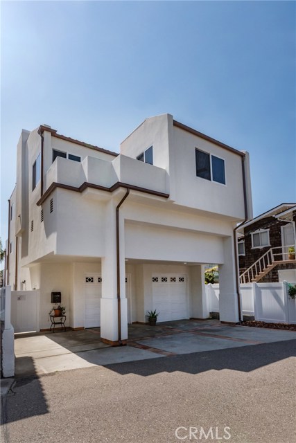 2116 Monterey Boulevard, Hermosa Beach, California 90254, 3 Bedrooms Bedrooms, ,3 BathroomsBathrooms,Residential,Sold,Monterey,SB17077141