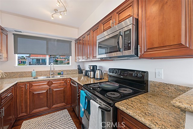 Detail Gallery Image 16 of 55 For 712 Calle Divino, San Clemente,  CA 92673 - 3 Beds | 2/1 Baths