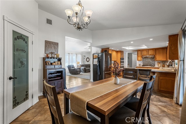 Detail Gallery Image 12 of 32 For 58350 Carlyle, Yucca Valley,  CA 92284 - 3 Beds | 2 Baths