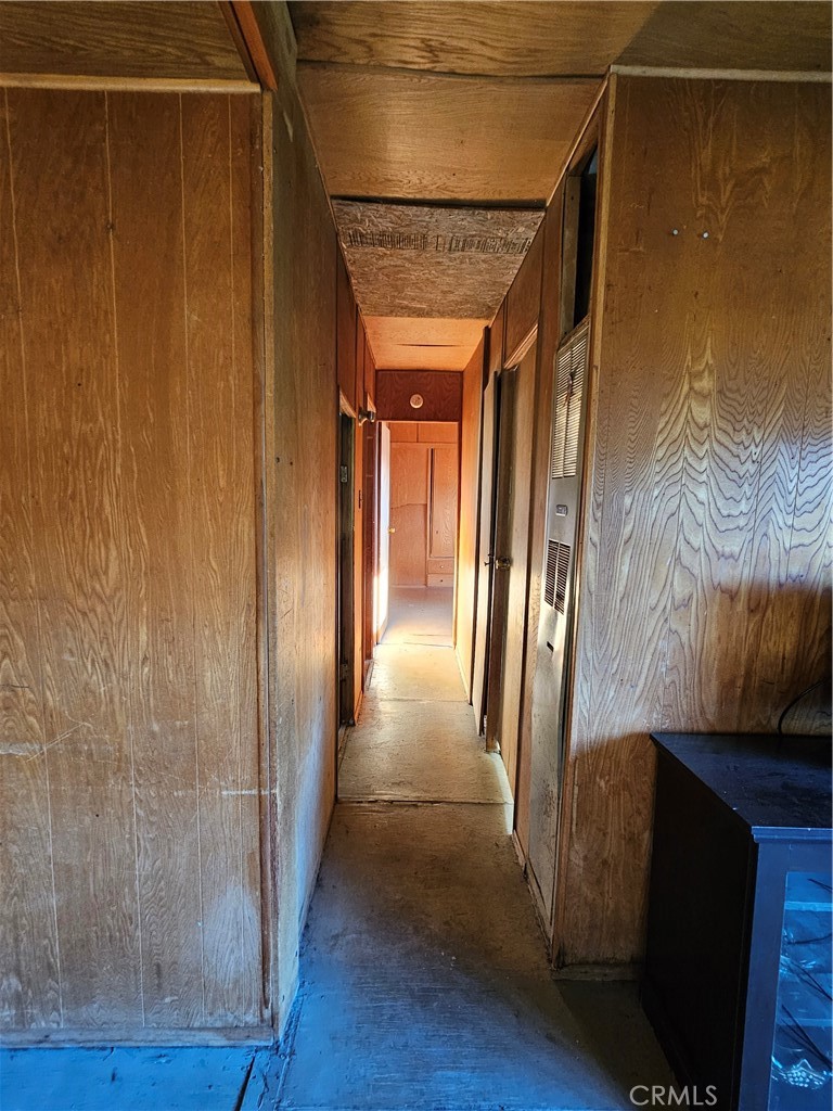 https://media.crmls.org/medias/41ddf046-3f06-4262-bdfe-007e4a1816de.jpg?preset=X-Large