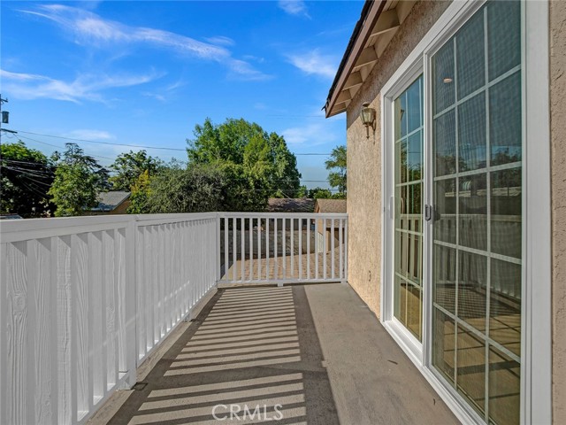 17425 Los Alimos Street, Granada Hills CA: https://media.crmls.org/medias/41de45c6-9621-47e7-b990-aefa320891e8.jpg