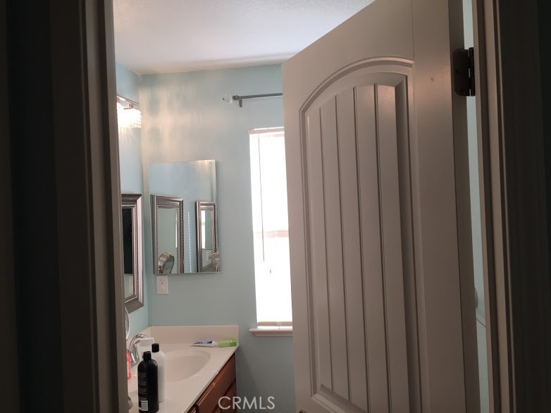 https://media.crmls.org/medias/41de5c55-d54b-44e3-84e4-f735a3010cb2.jpg?preset=X-Large
