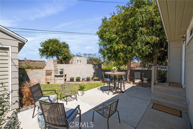 1414 W 13th Street, San Pedro CA: https://media.crmls.org/medias/41df5a3c-663e-4acf-81cd-c818ee772545.jpg