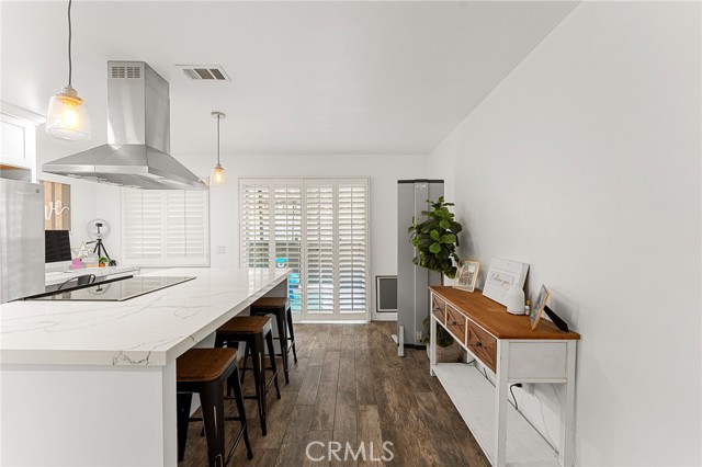 571 La Verne Street, Redlands CA: https://media.crmls.org/medias/41df6d53-b576-41c5-b859-4b8ce9470e26.jpg