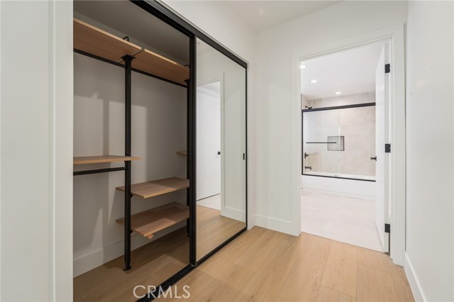 Detail Gallery Image 20 of 24 For 7510 Sepulveda Bld, Van Nuys,  CA 91405 - 3 Beds | 2 Baths