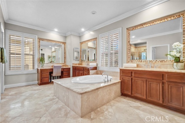 2938 Arboridge Ct, Fullerton CA: https://media.crmls.org/medias/41e014aa-ed56-4980-9c35-f2eb5b0b26ff.jpg
