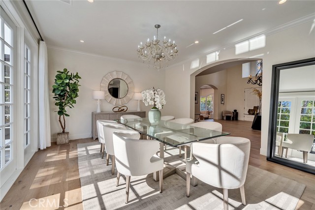 5451 Newcastle Lane, Calabasas CA: https://media.crmls.org/medias/41e071f1-c683-4134-9919-0dfeb8724394.jpg