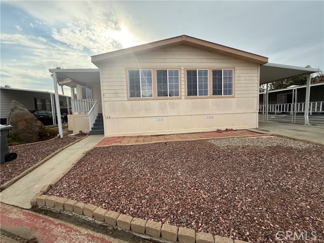 Detail Gallery Image 4 of 48 For 1750 W Citracado #152,  Escondido,  CA 92029 - 4 Beds | 2/1 Baths