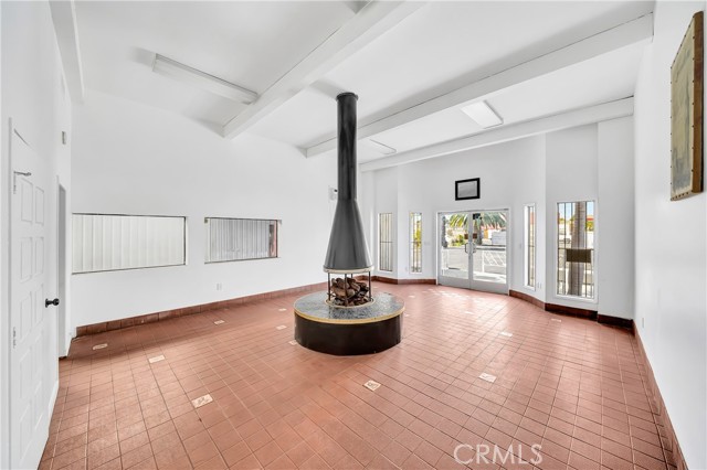 Image 11 of 25 For 1500 Pacific Coast