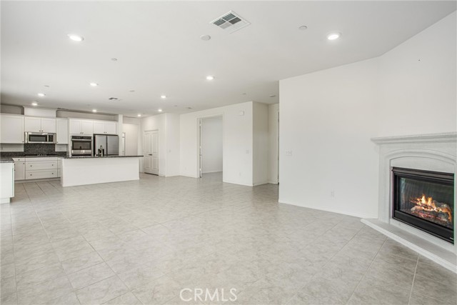 Detail Gallery Image 6 of 35 For 1004 Violet Ct, Calimesa,  CA 92320 - 5 Beds | 3 Baths