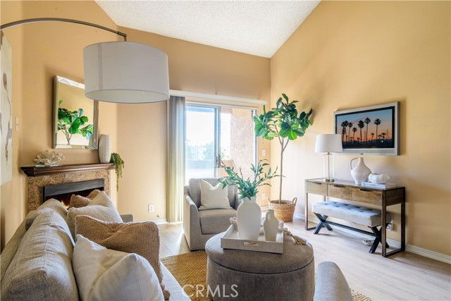 Detail Gallery Image 9 of 23 For 524 Nebraska Ave #303,  Long Beach,  CA 90802 - 2 Beds | 2 Baths