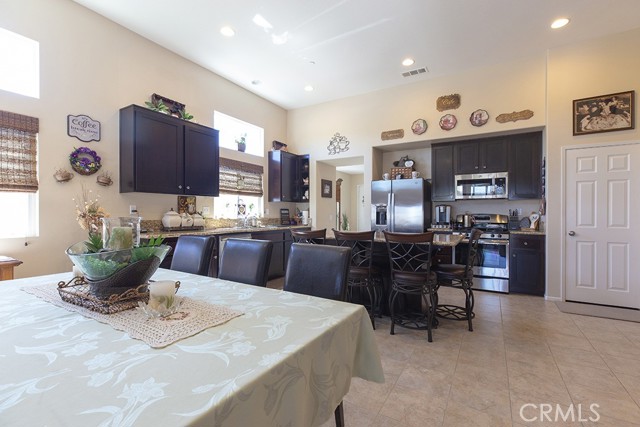 Detail Gallery Image 11 of 44 For 35102 Caraway Ct, Lake Elsinore,  CA 92532 - 3 Beds | 2 Baths