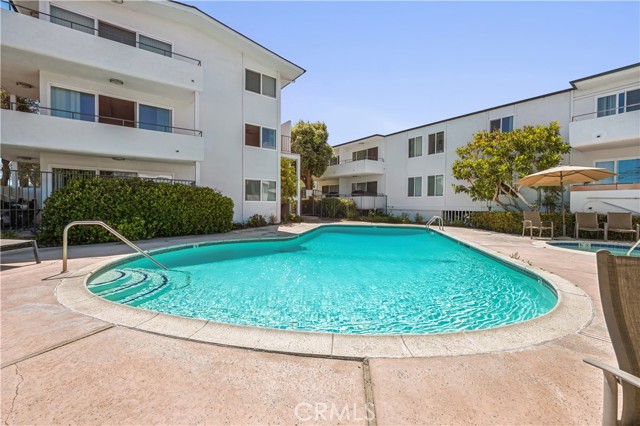 Detail Gallery Image 6 of 36 For 415 S Prospect Ave #203,  Redondo Beach,  CA 90277 - 2 Beds | 2 Baths