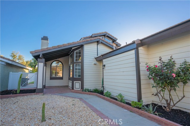 Detail Gallery Image 4 of 49 For 30605 Hollyberry Ln, Temecula,  CA 92591 - 4 Beds | 2 Baths