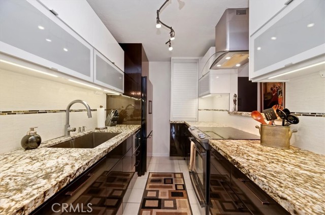 Detail Gallery Image 12 of 43 For 1801 Diamond St, San Diego,  CA 92109 - 1 Beds | 1 Baths