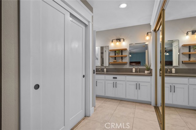 Image 21 of 51 For 8940 Running Gun