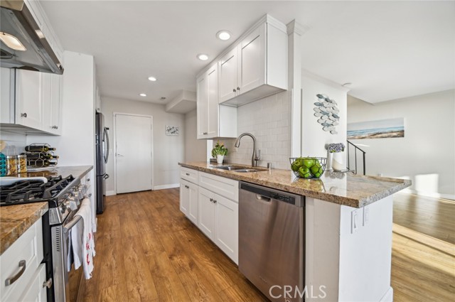 Detail Gallery Image 21 of 75 For 25912 Vista Dr, Dana Point,  CA 92624 - 3 Beds | 2/1 Baths