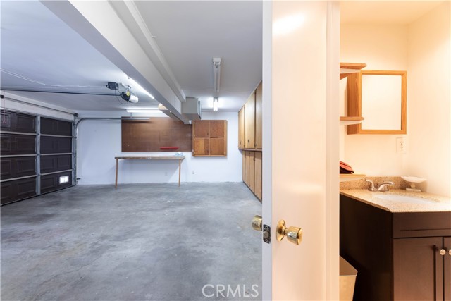 958 Palo Verde Avenue, Long Beach CA: https://media.crmls.org/medias/41e2753b-392e-4e36-a52f-6c68df36f498.jpg