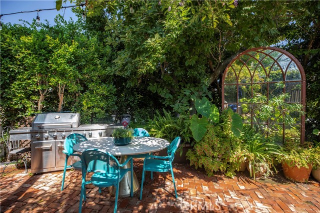 Detail Gallery Image 11 of 50 For 195 Parkwood Ave, Pasadena,  CA 91107 - 3 Beds | 2 Baths