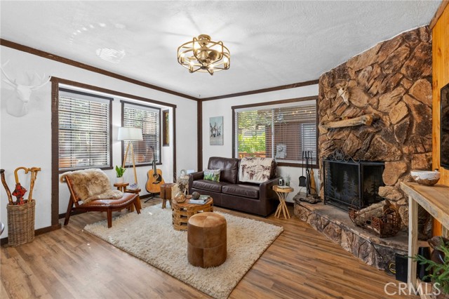 Detail Gallery Image 11 of 28 For 266 Victoria Ln, Sugarloaf,  CA 92386 - 1 Beds | 1/1 Baths