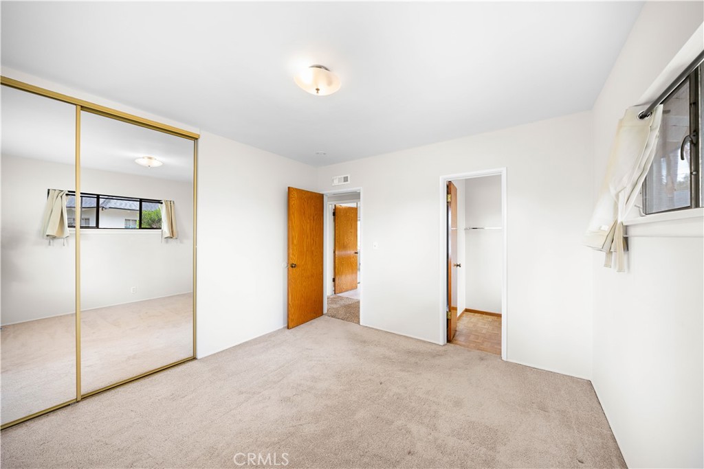 MLS #WS25249972 image #17