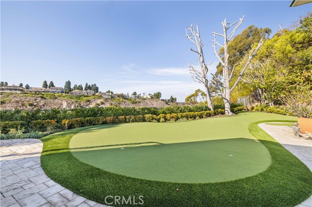 2 Inverness Lane, Newport Beach CA: https://media.crmls.org/medias/41e2f3b6-b337-4298-a72e-6c99b5d45ed7.jpg