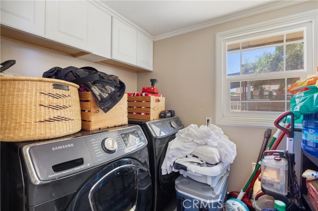 Image 19 of 51 For 4072 Corona Avenue