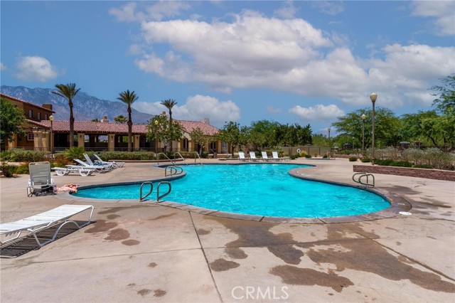 67760 Rio Vista Drive, Cathedral City CA: https://media.crmls.org/medias/41e38c56-656e-4e70-a845-e42754460024.jpg