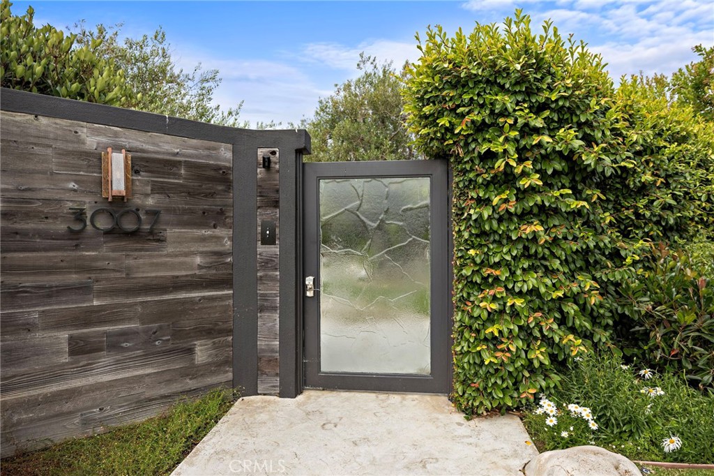 41e3c742 B161 4fb8 896e 48eb752d4f92