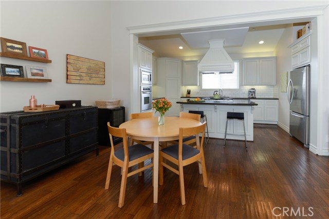 129 Broadway, Redondo Beach, California 90277, 3 Bedrooms Bedrooms, ,3 BathroomsBathrooms,Residential,Sold,Broadway,PV17006440