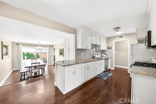 Image 26 of 44 For 15243 Crosswood