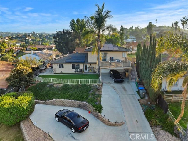 Detail Gallery Image 3 of 56 For 14119 El Mesa, Riverside,  CA 92503 - 3 Beds | 2/1 Baths