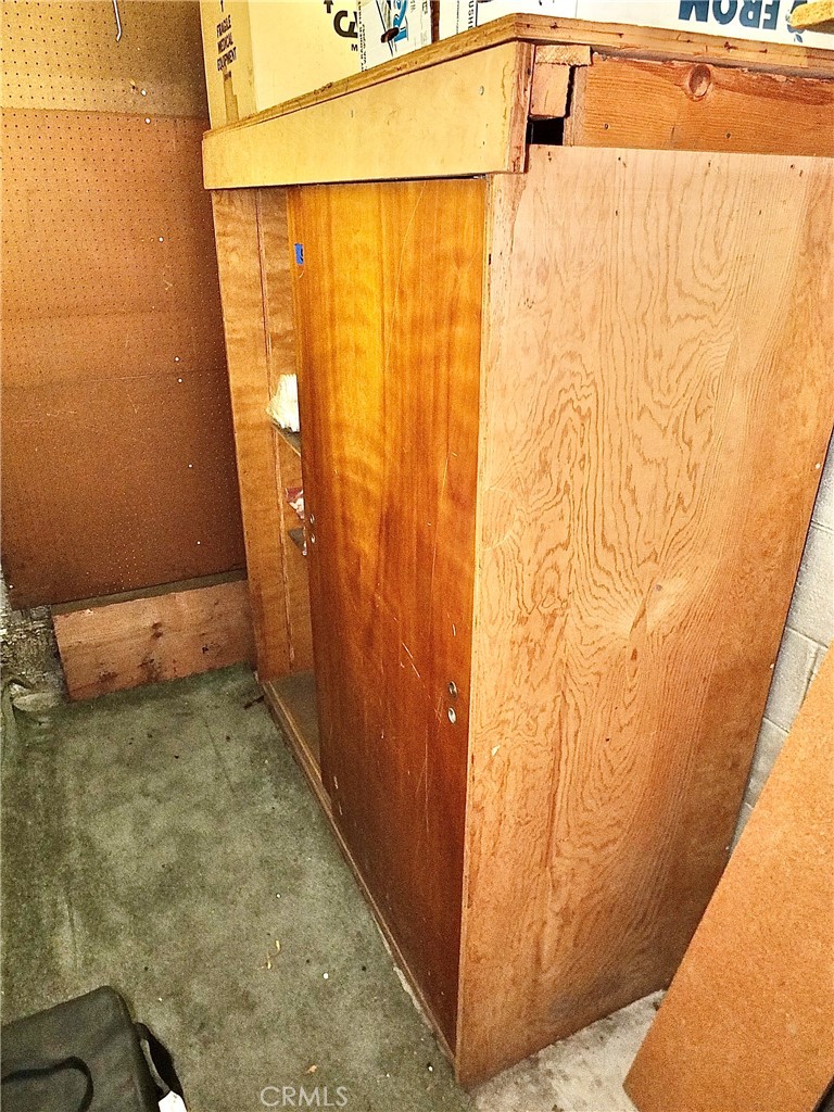 https://media.crmls.org/medias/41e54ccd-6d2d-46e3-9df6-195b35f09f69.jpg?preset=X-Large