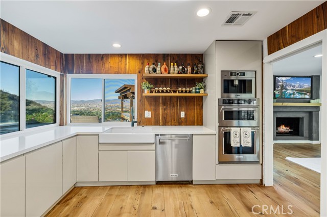 Image 11 of 50 For 16337 Ravenglen Road