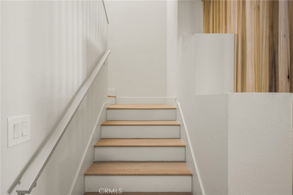 https://media.crmls.org/medias/41e58c82-8452-434f-a235-6204c3287100.jpg?preset=X-Large