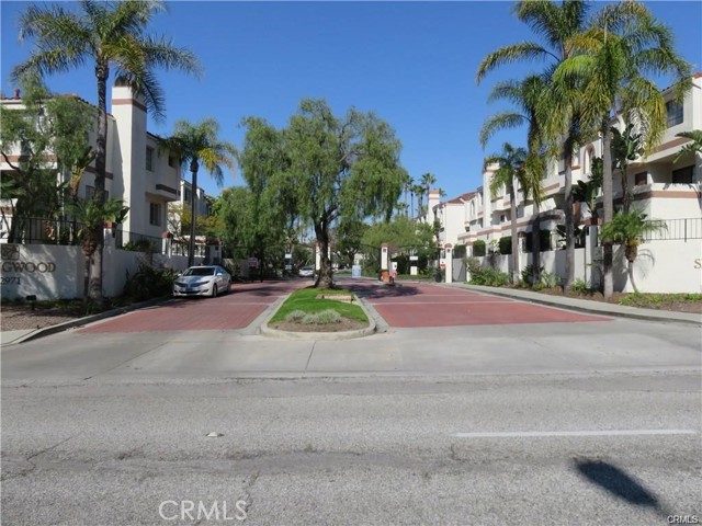 Detail Gallery Image 1 of 16 For 2931 Plaza Del Amo #37,  Torrance,  CA 90503 - 3 Beds | 3 Baths