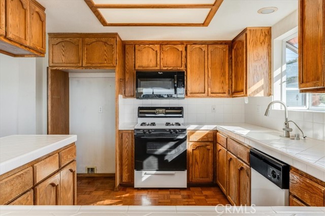 Detail Gallery Image 11 of 29 For 2559 Greenwood, Morro Bay,  CA 93442 - 3 Beds | 3 Baths